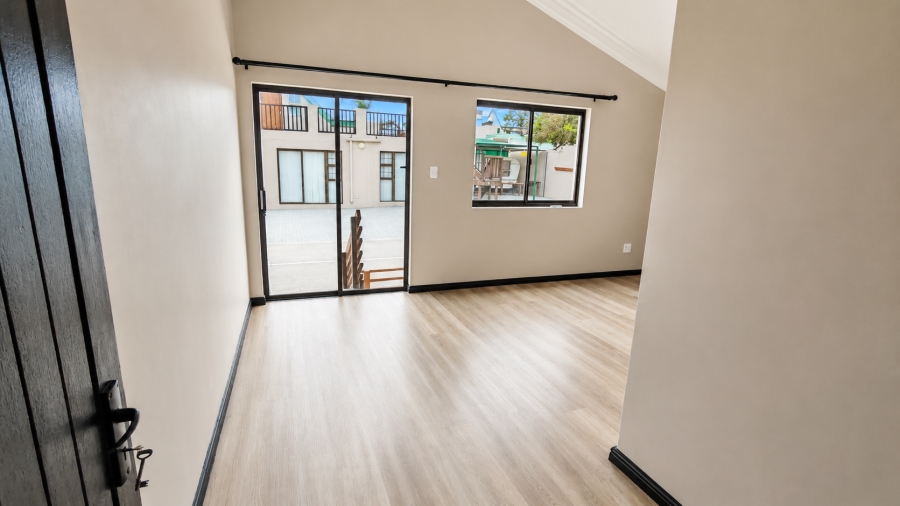 3 Bedroom Property for Sale in Twee Kuilen Western Cape